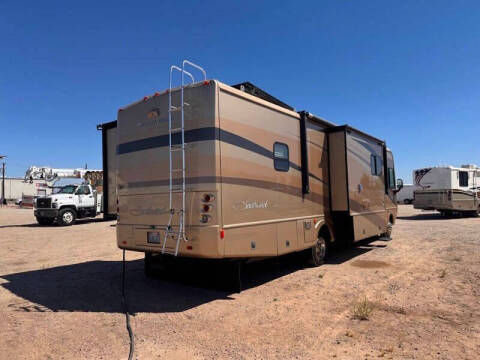 2005 Workhorse W22