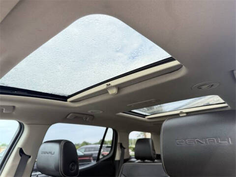 2018 GMC Acadia Denali