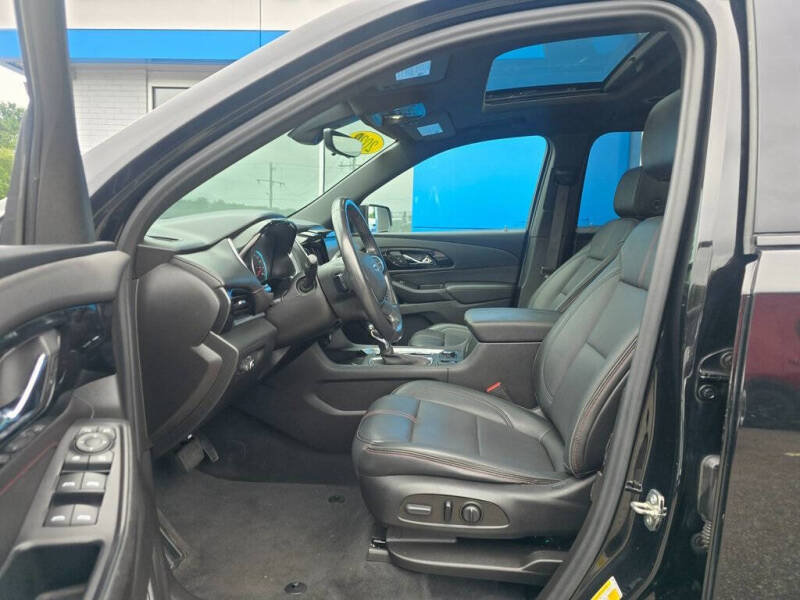 2022 Chevrolet Traverse RS