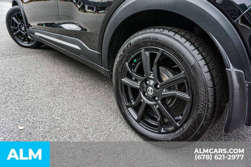 2020 Nissan Kicks SR