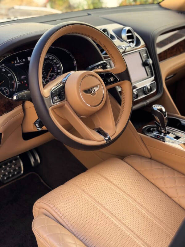 2019 Bentley Bentayga V8