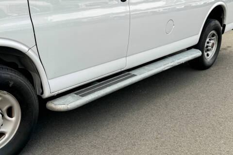 2022 GMC Savana 2500