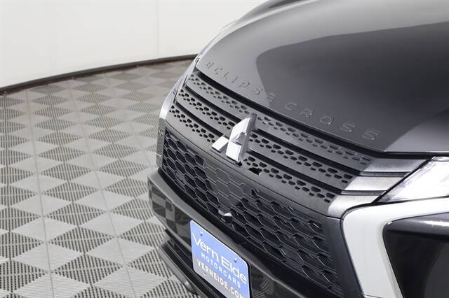 2023 Mitsubishi Eclipse Cross LE