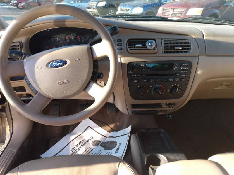 2004 Ford Taurus SES
