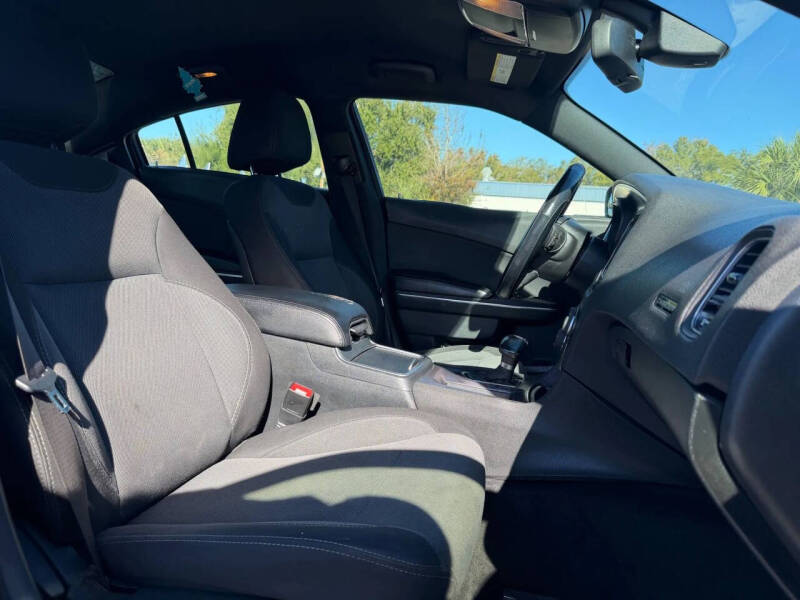 2015 Dodge Charger SE