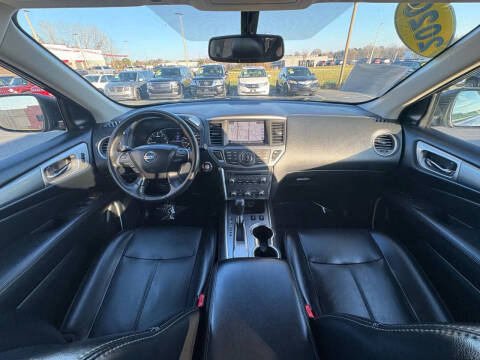 2020 Nissan Pathfinder SL