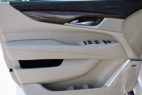 2020 Cadillac Escalade Luxury