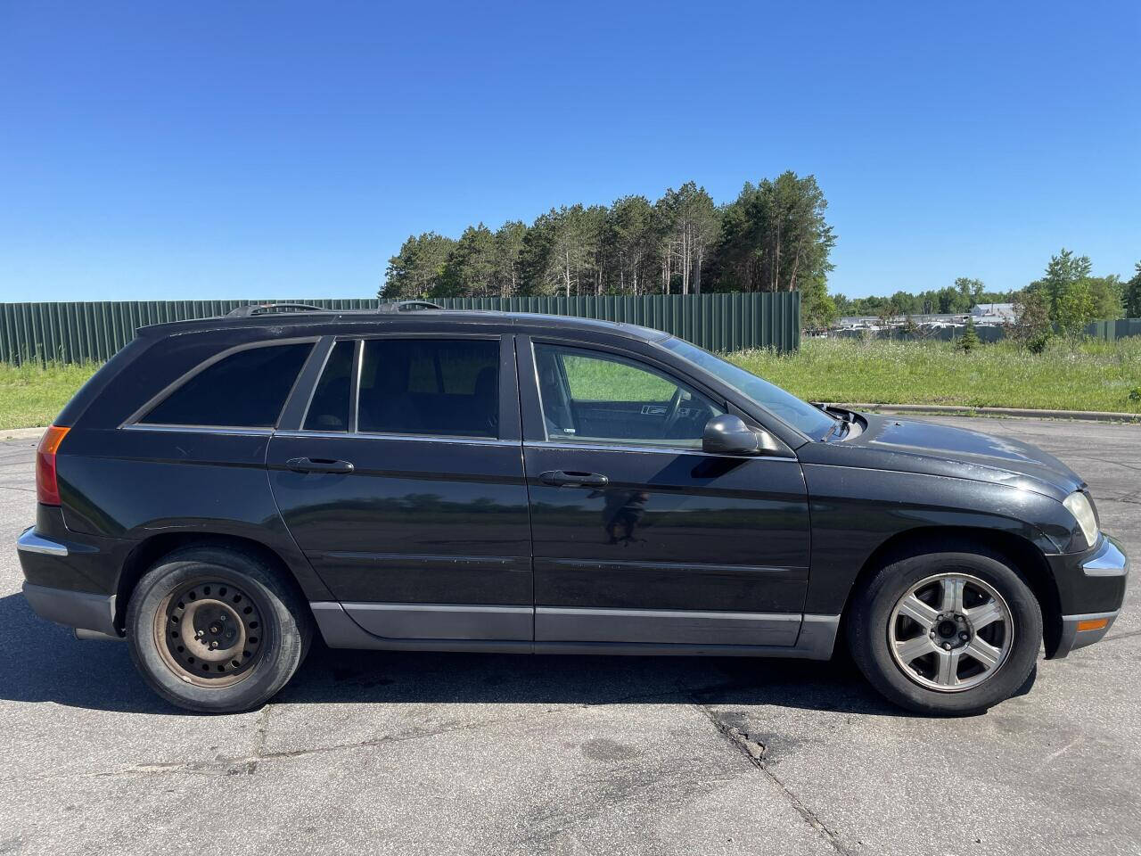 2004 Chrysler Pacifica for sale at Twin Cities Auctions in Elk River, MN