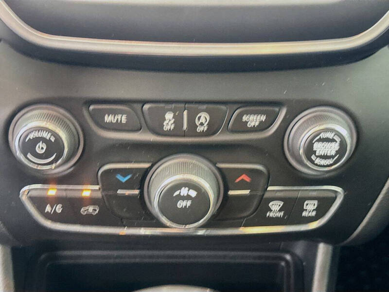 2022 Jeep Cherokee X