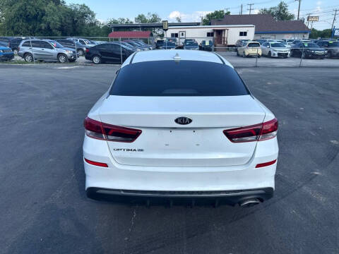 2020 Kia Optima LX