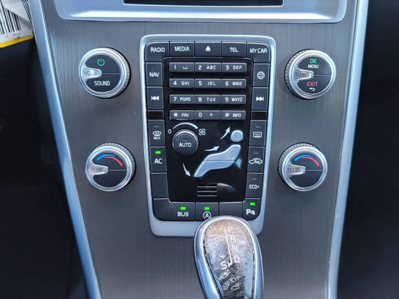 2015 Volvo XC60 T5 Drive-E