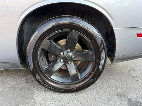 2014 Dodge Challenger SXT