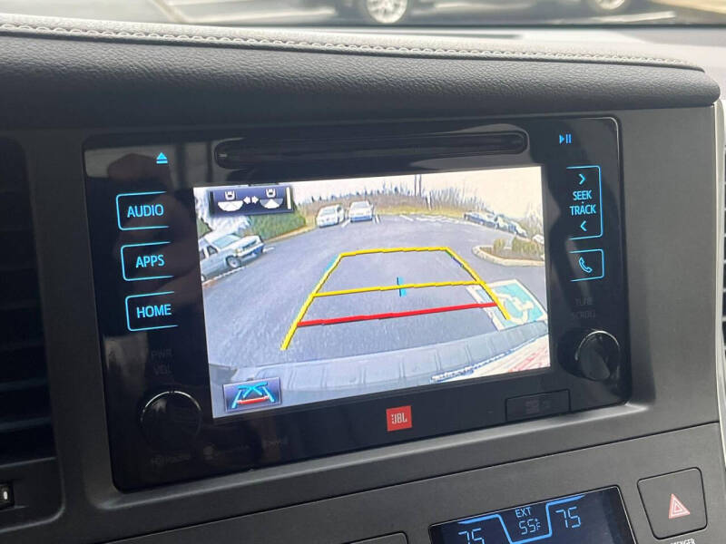 2017 Toyota Sienna