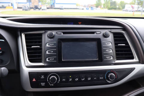 2015 Toyota Highlander LE