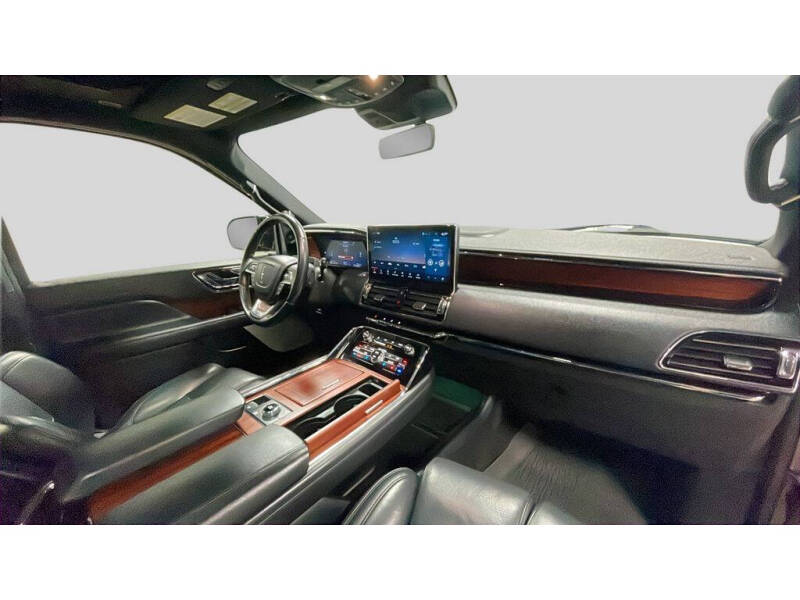 2023 Lincoln Navigator L Reserve