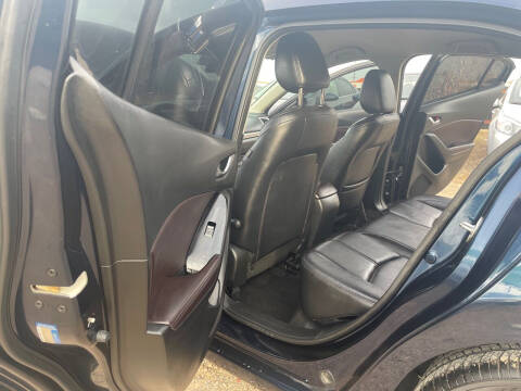 2017 Mazda MAZDA3 Touring