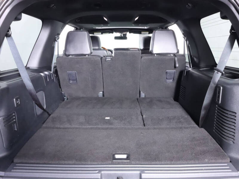2016 Lincoln Navigator Select