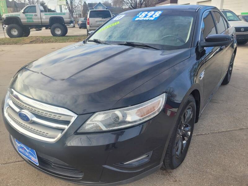 2011 Ford Taurus for sale at Liberty Car Company in Waterloo IA