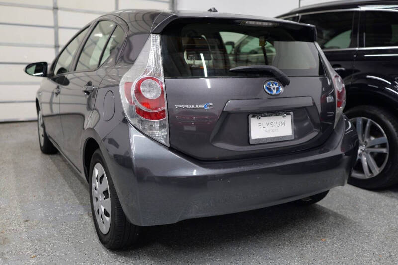 2014 Toyota Prius c Two