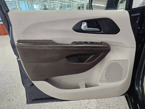 2020 Chrysler Pacifica Touring