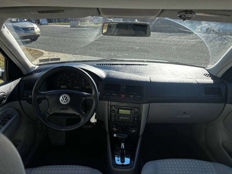 2003 Volkswagen Jetta GL photo 30