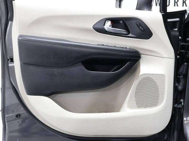 2020 Chrysler Pacifica Limited