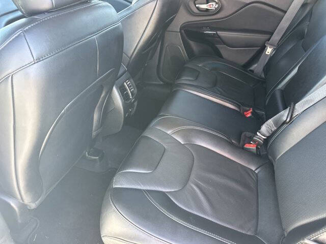 2023 Jeep Cherokee Altitude Lux