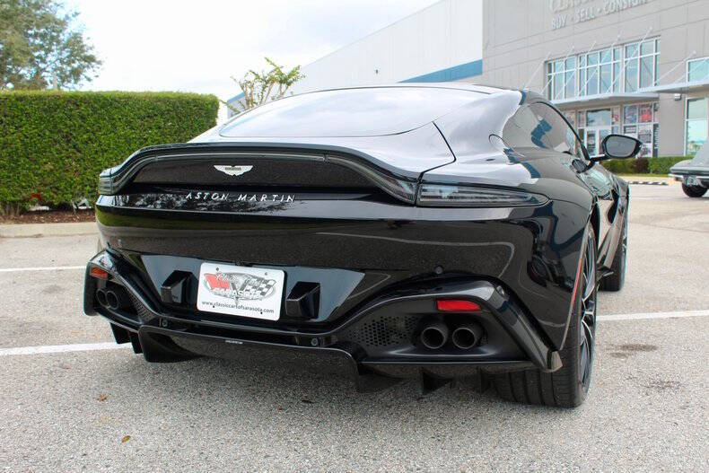 2023 Aston Martin Vantage