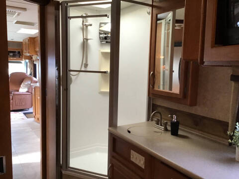 2004 Fleetwood RV Pace Arrow 36B / 36ft