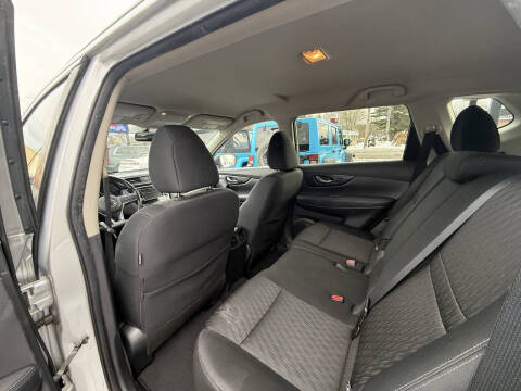 2018 Nissan Rogue SV