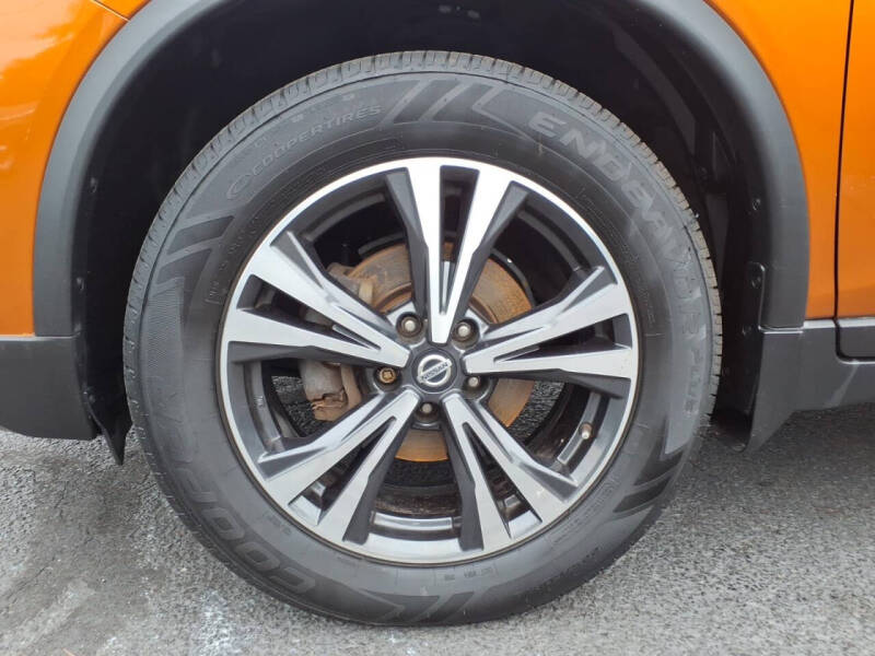 2020 Nissan Rogue SV