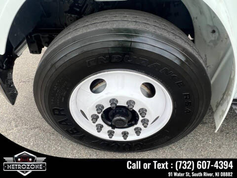 2016 Freightliner M2 106