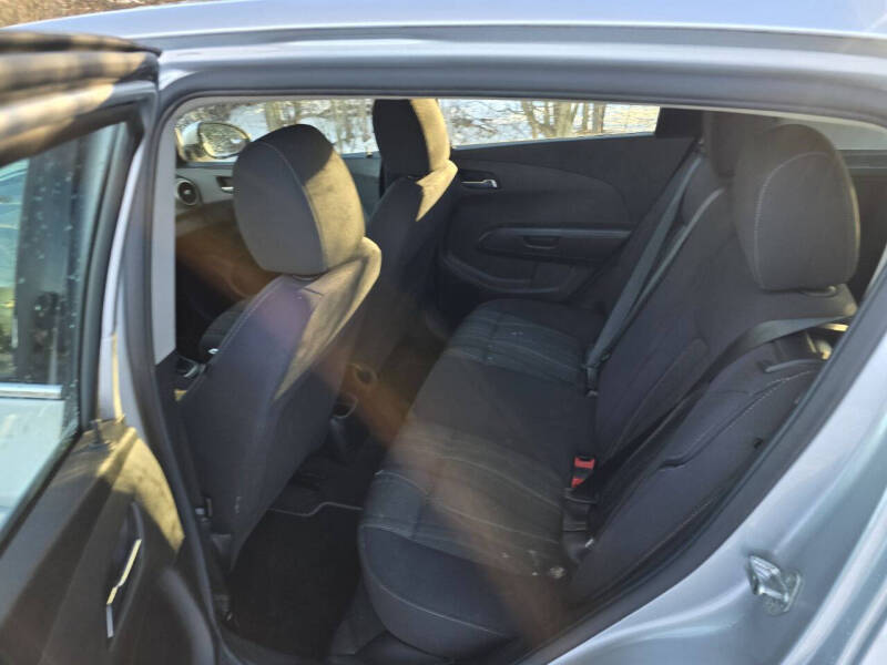 2014 Chevrolet Sonic LT Manual