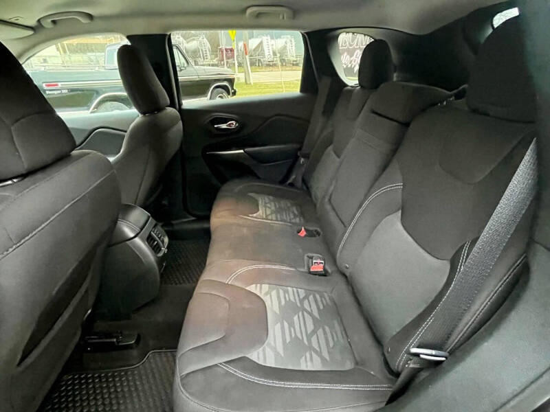 2019 Jeep Cherokee Upland