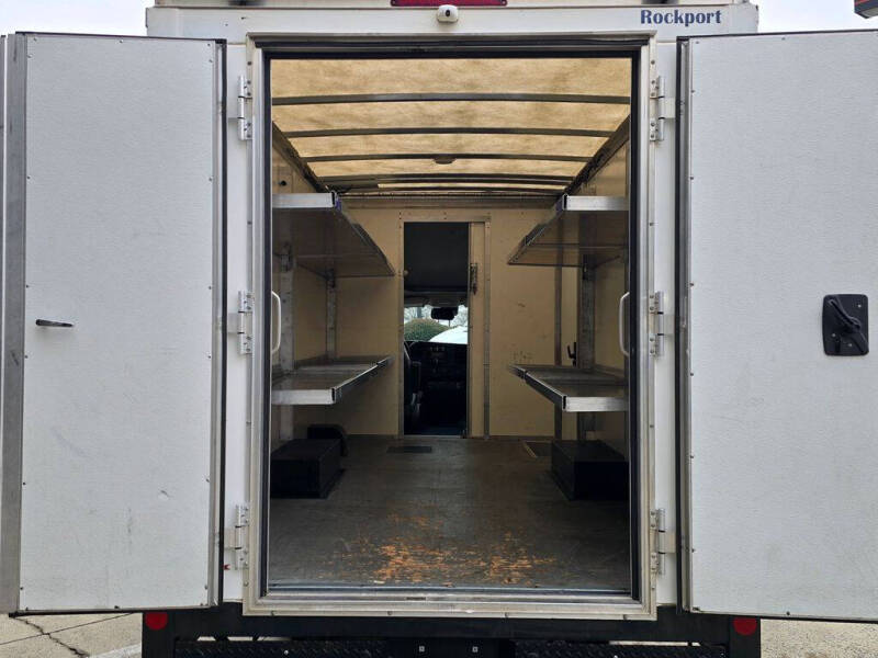 2022 Chevrolet Express 3500