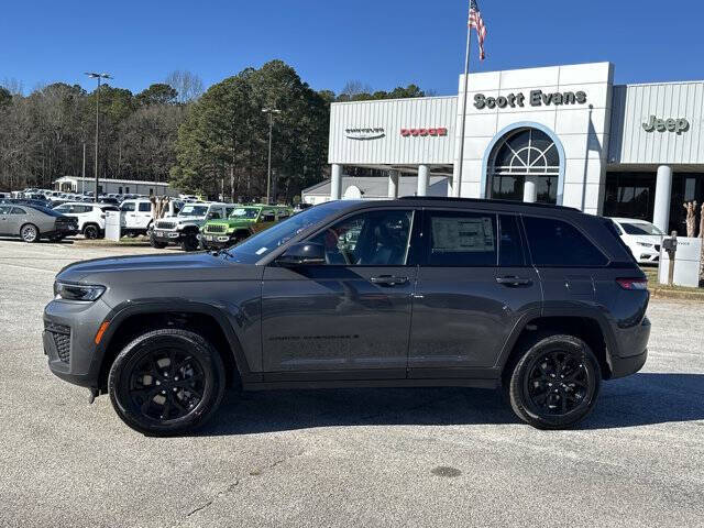 2026 Jeep Grand Cherokee Altitude