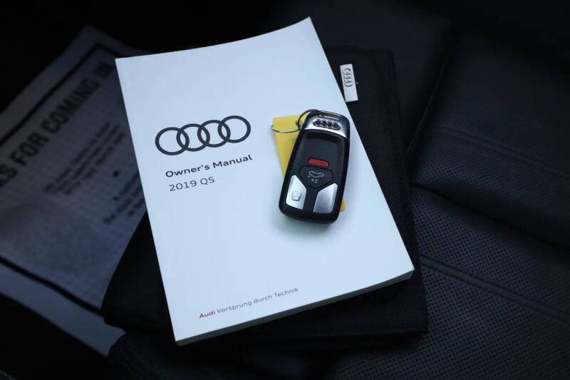 2019 Audi SQ5 3.0T quattro Prestige