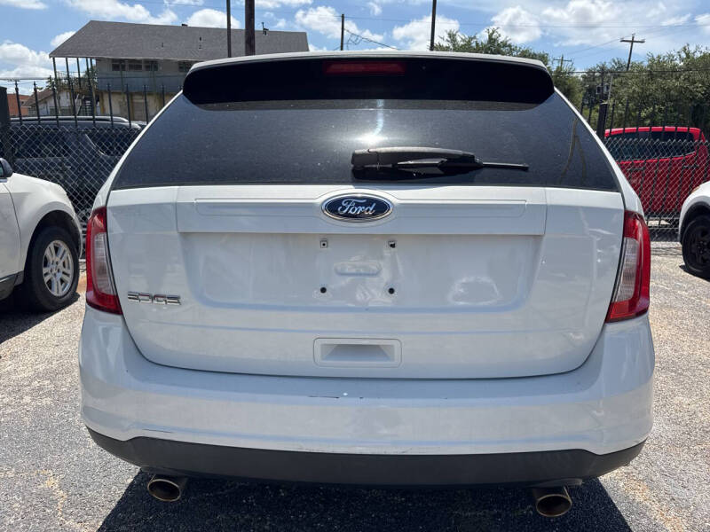 2013 Ford Edge SE