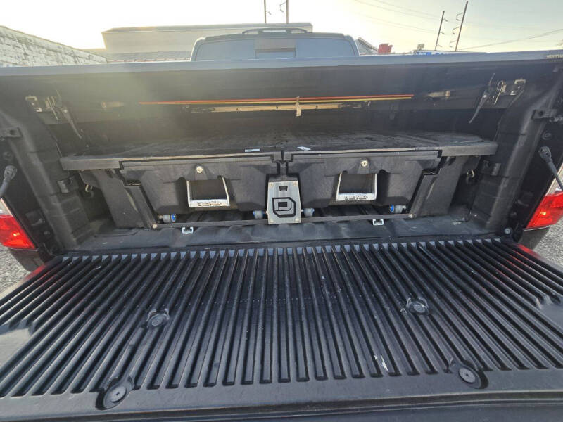 2017 Nissan Titan Platinum Reserve