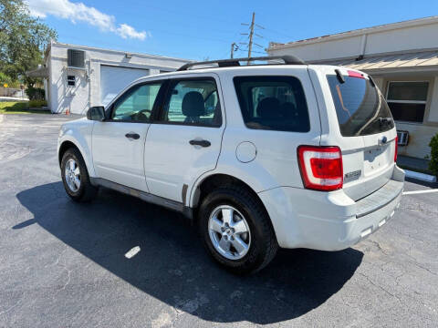 2009 Ford Escape XLS