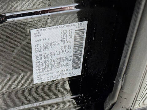 2025 Nissan Pathfinder SL