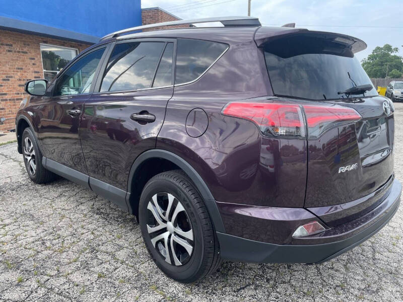 2017 Toyota RAV4 LE