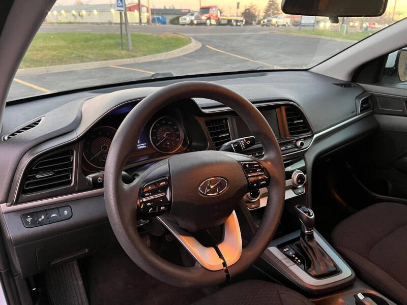 2019 Hyundai Elantra SEL