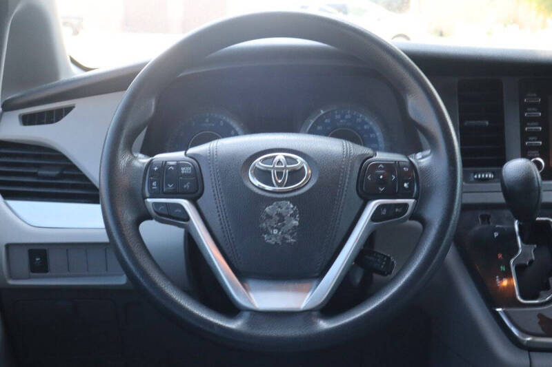 2018 Toyota Sienna L 7-Passenger