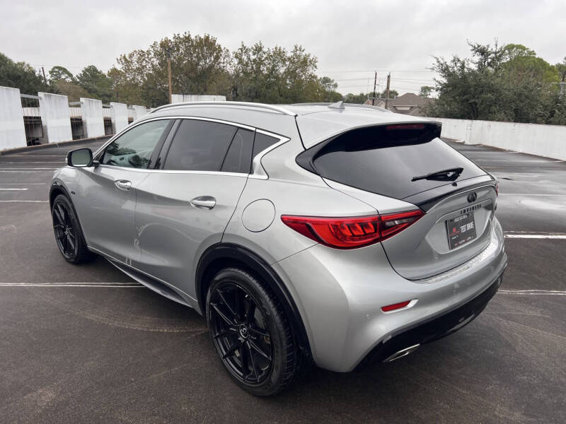 2018 Infiniti QX30 Premium