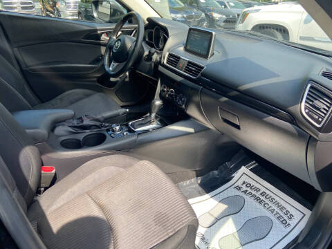 2016 Mazda MAZDA3 i Touring