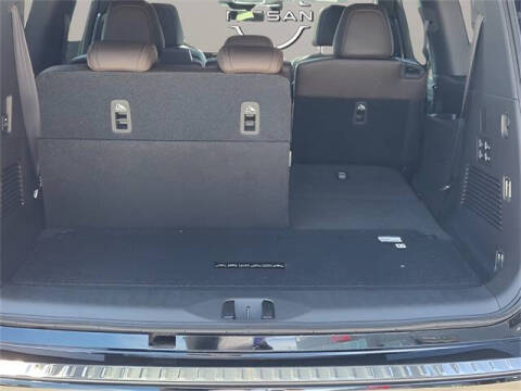 2025 Nissan Armada Platinum