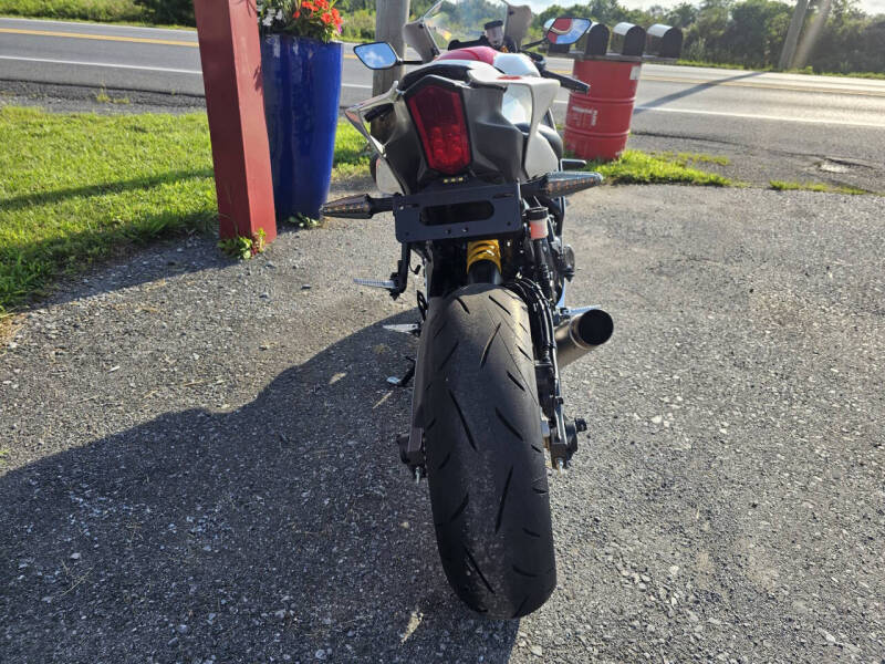 2022 Yamaha R7 60th Anniversary Ed