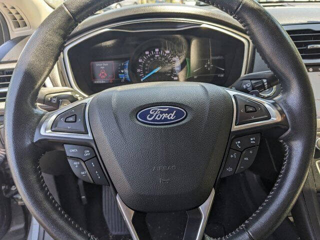 2019 Ford Fusion 24