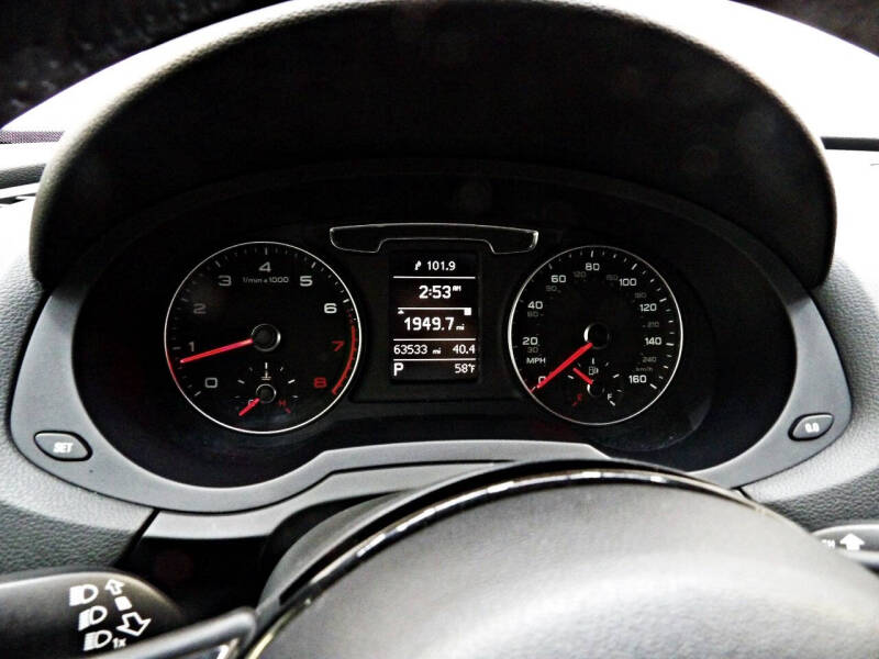 2017 Audi Q3 2.0T Premium Plus